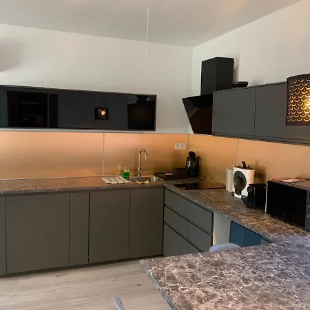 Portside Apartman *